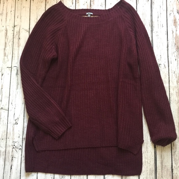 Charlotte Russe Sweaters - 🖤NWT Hi-low Sweater